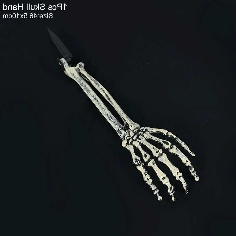 Skull Decoration Life-Size & Weather-Resistant