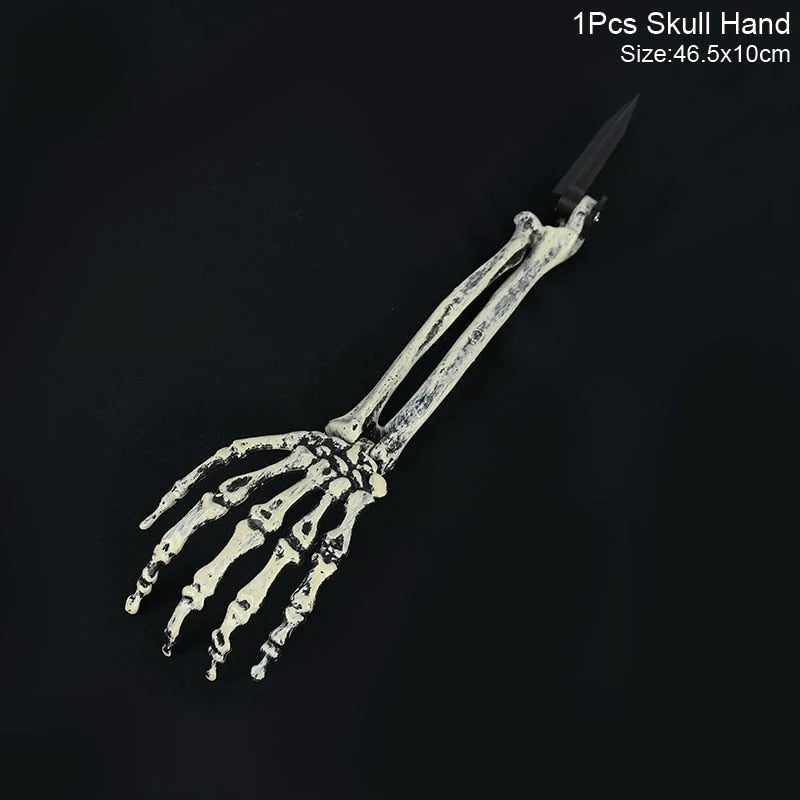 Skull Decoration Life-Size & Weather-Resistant