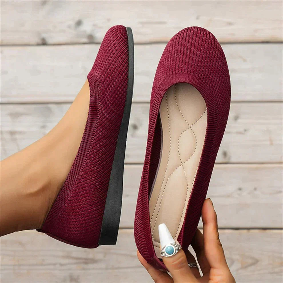 Slip-On Shoes Memory Foam Insole Molded Foam Sole Slip-Resistant Tread