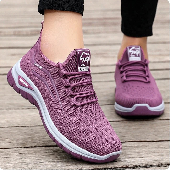 Slip-On Sneakers Ultralight Breathable Mesh Shock-Absorbing Sole