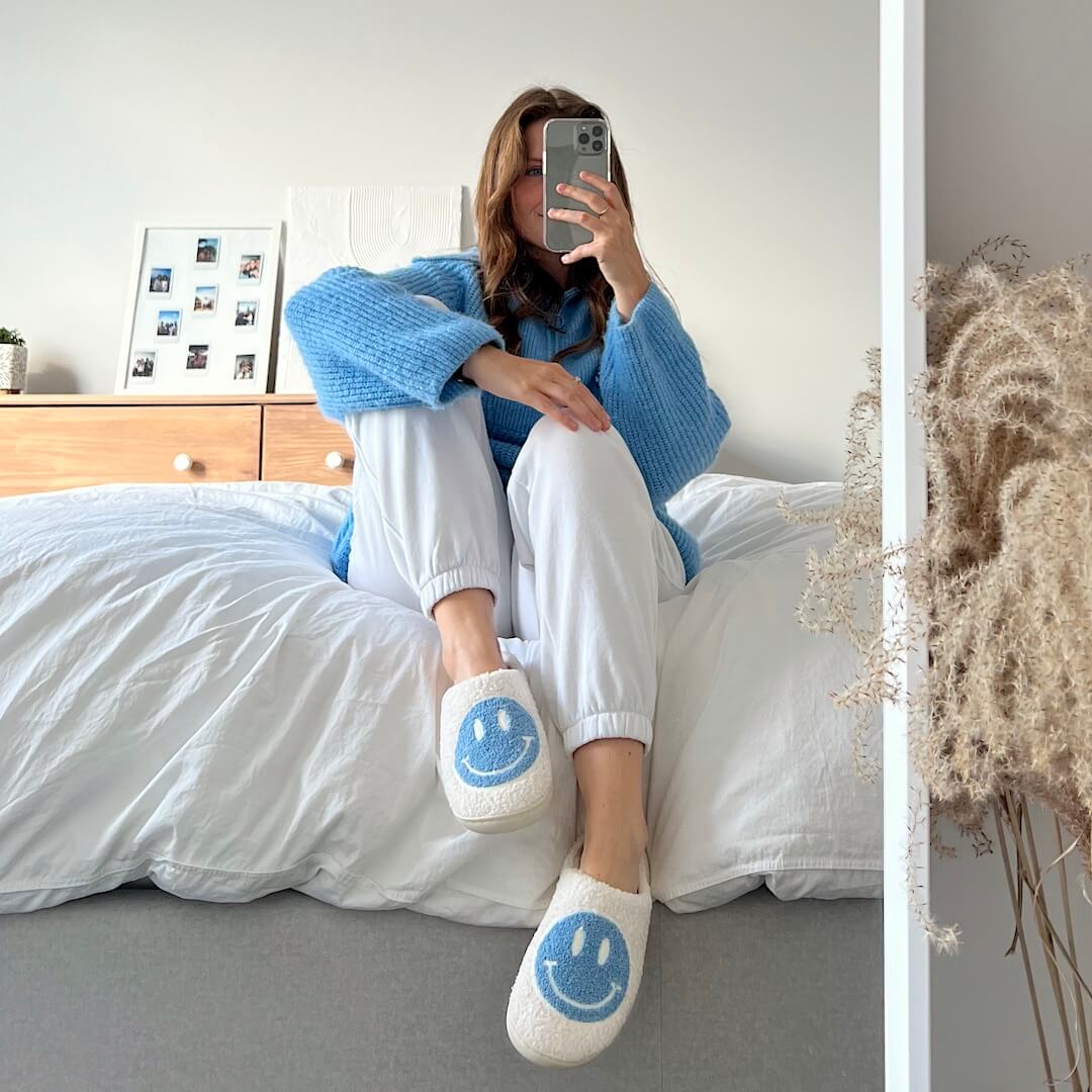 Slippers Smiley Embroidery Plush Lining & Non-Slip Sole
