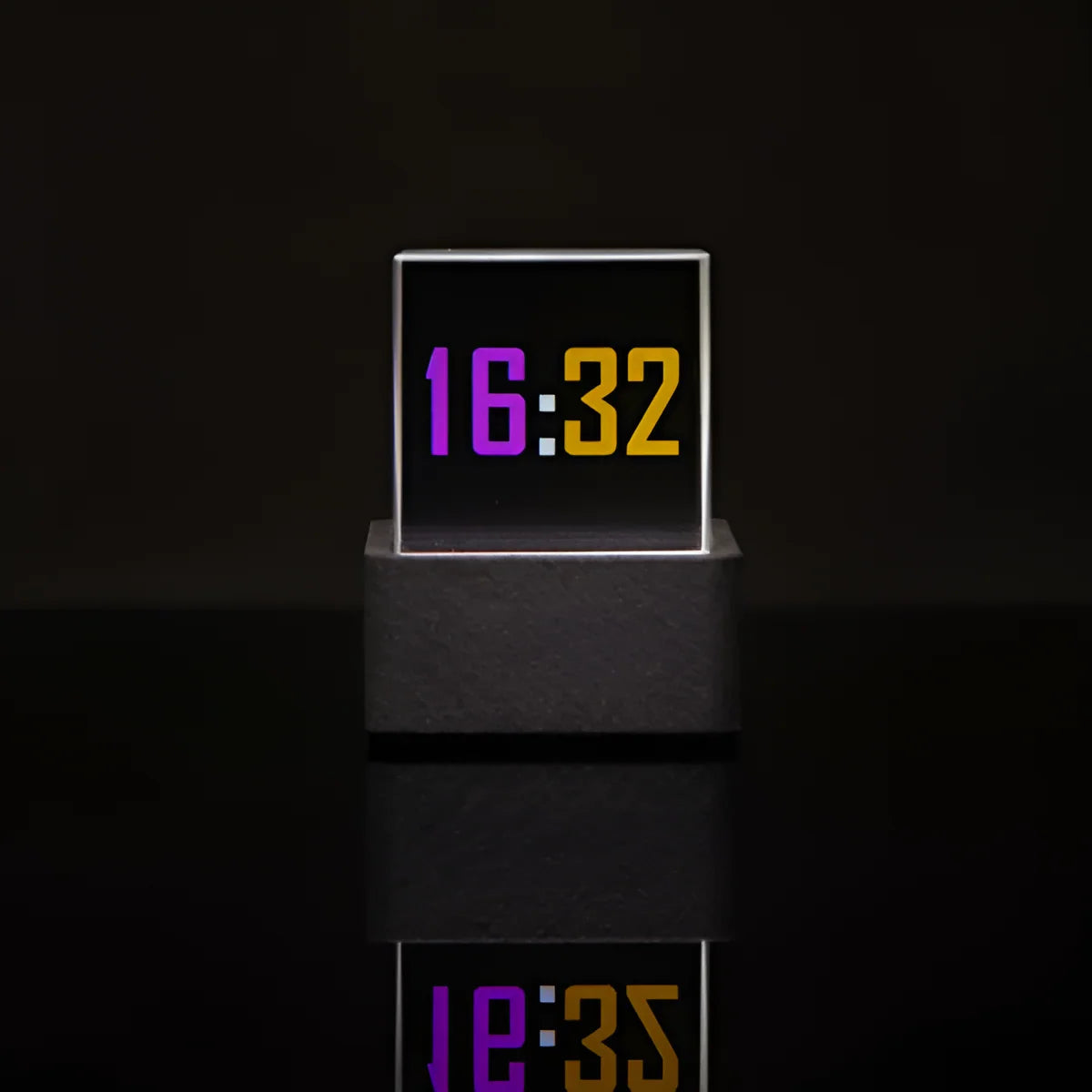 Smart Desk Clock Custom GIFs Real-Time Weather