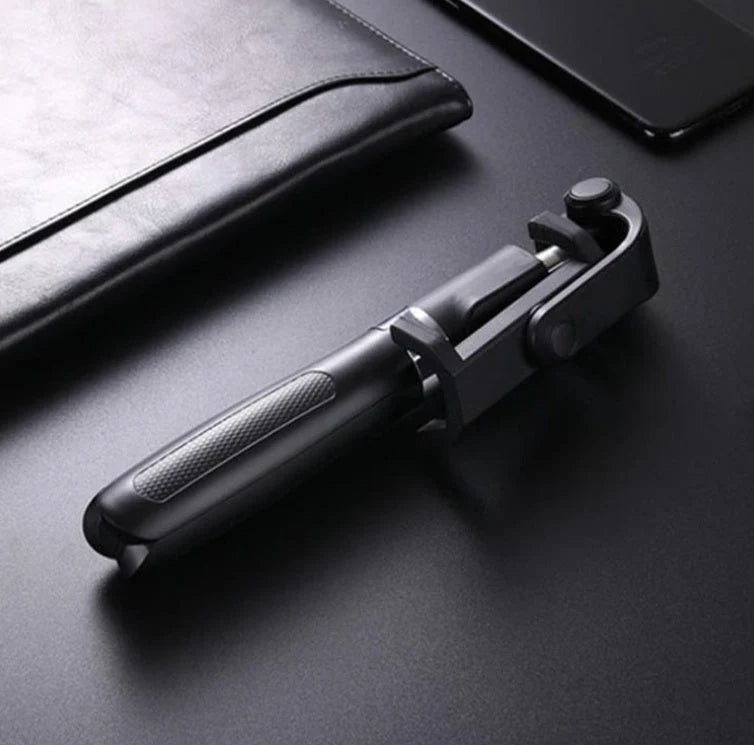 Smartphone Selfie Stick Tripod Telescopic Bluetooth Remote & Rechargeable