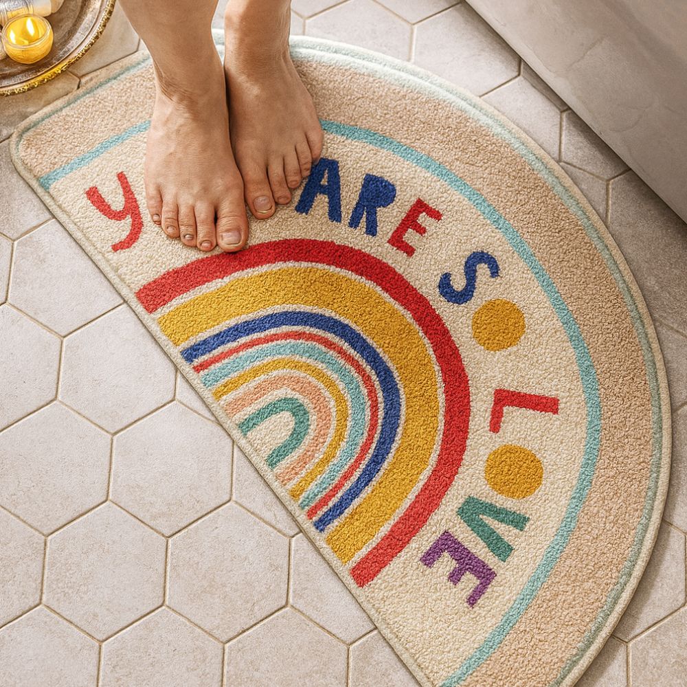 Soft Microfiber & Highly Absorbent Non-Slip Half-Moon Bath Mat