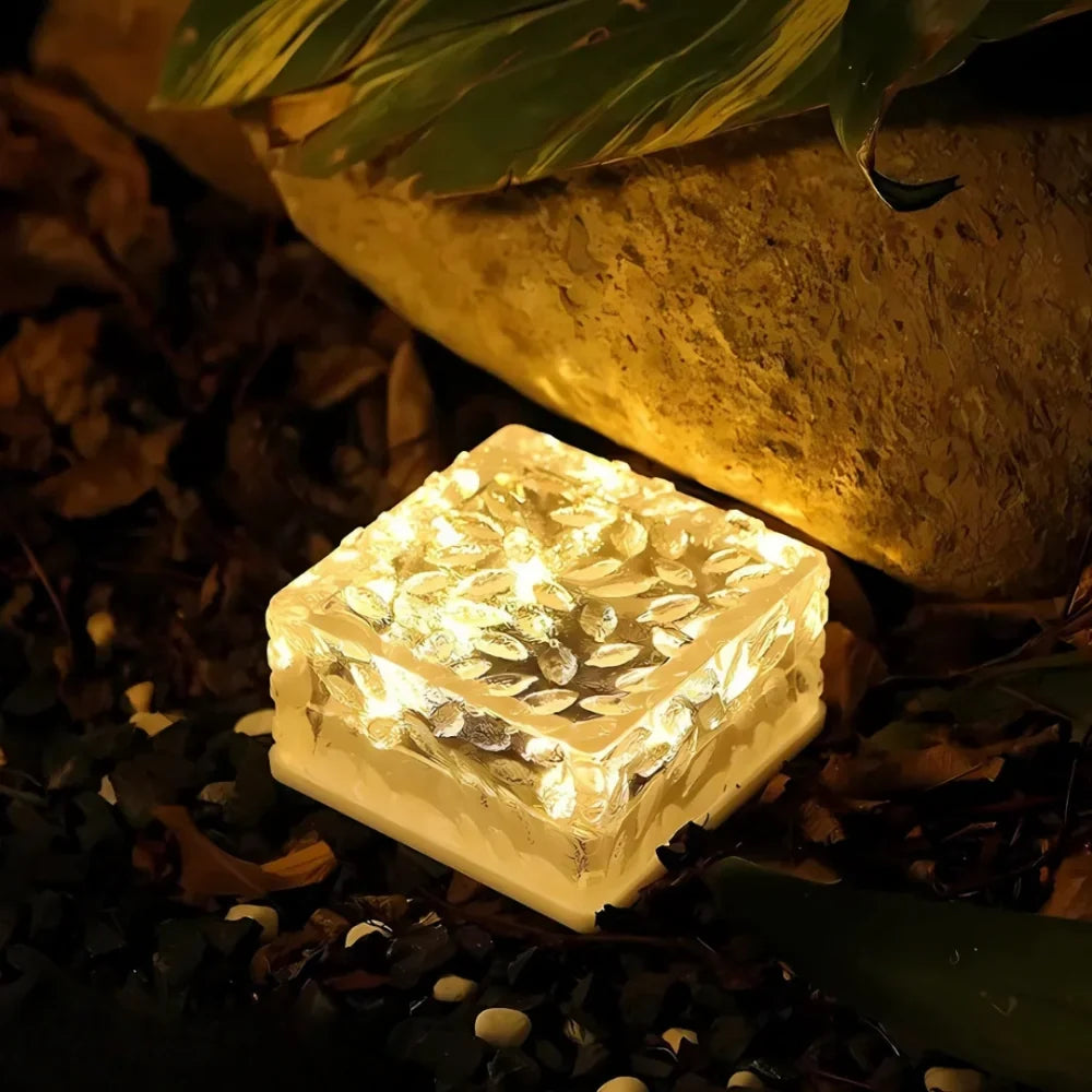 Solar Brick Light Dusk Sensor & 10 Hour Runtime