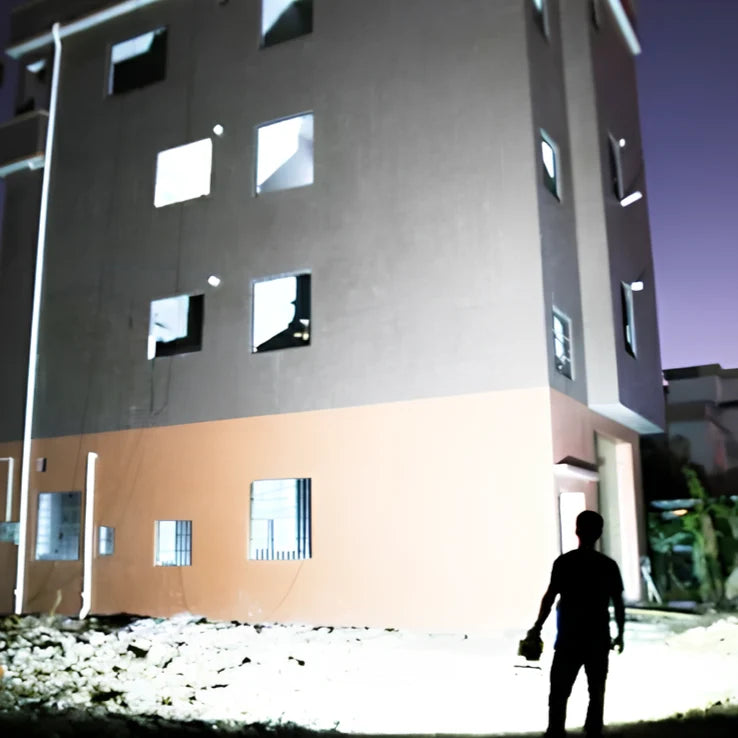 Solar Floodlight 2000 Lumens 6000mAh 3 Brightness Levels