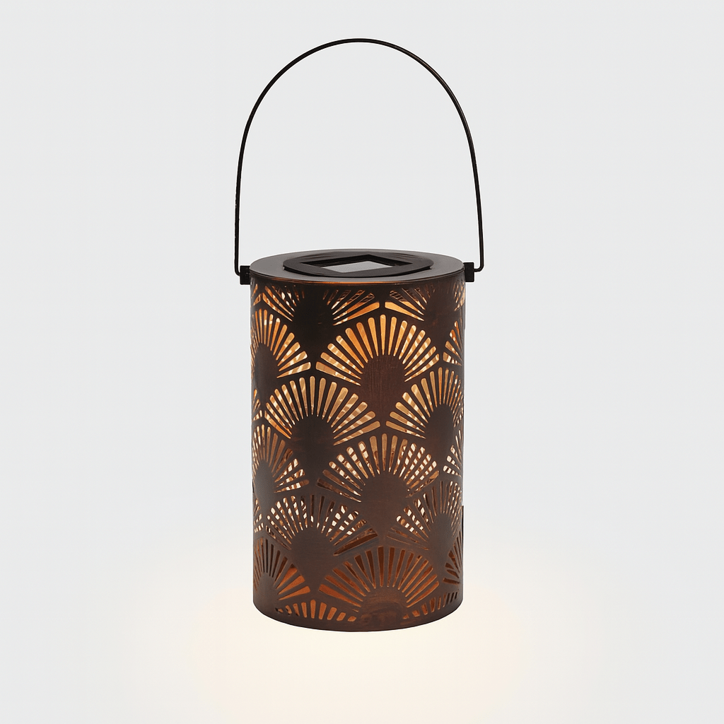 Solar Garden Light Iron Dusk-to-Dawn 50,000-Hour LEDs