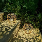 Solar Garden Light Iron Dusk-to-Dawn 50,000-Hour LEDs