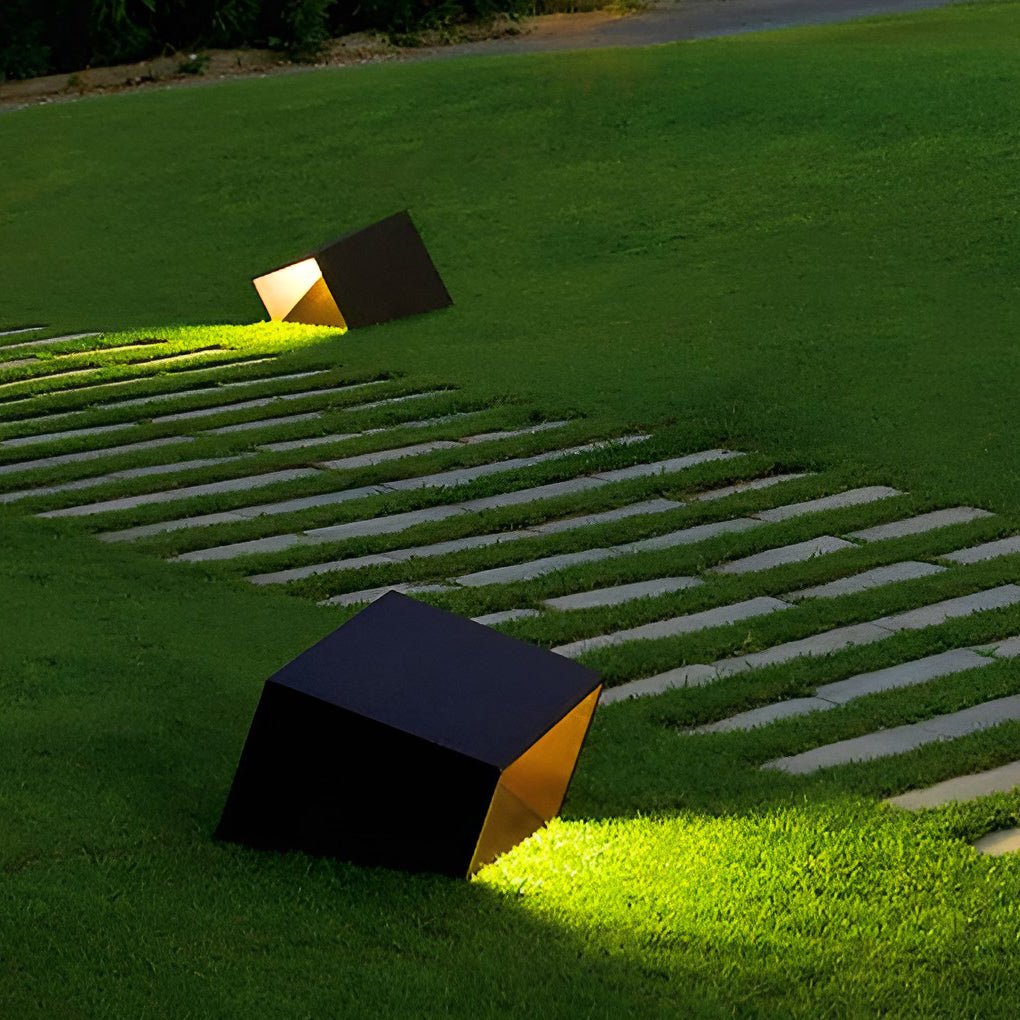 Solar & Hardwired Stainless Steel Cube Path Light