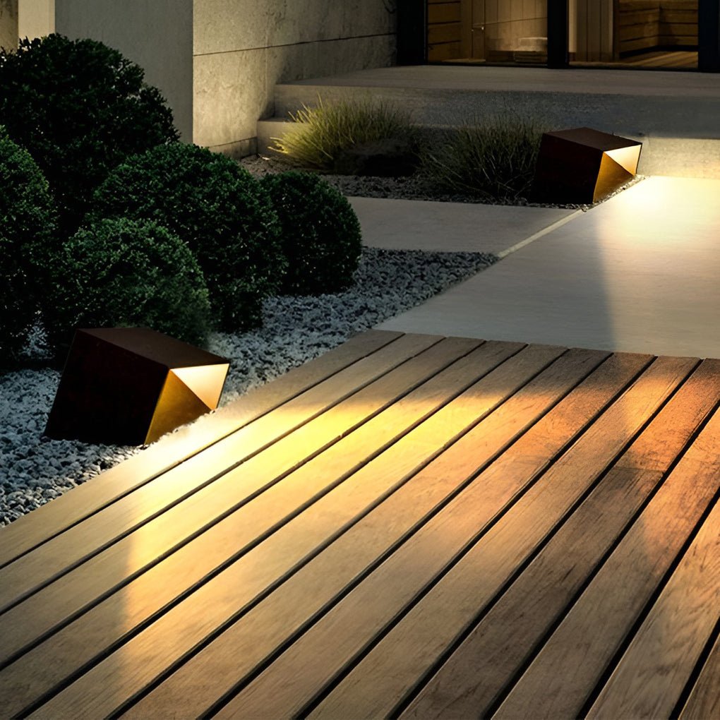 Solar & Hardwired Stainless Steel Cube Path Light
