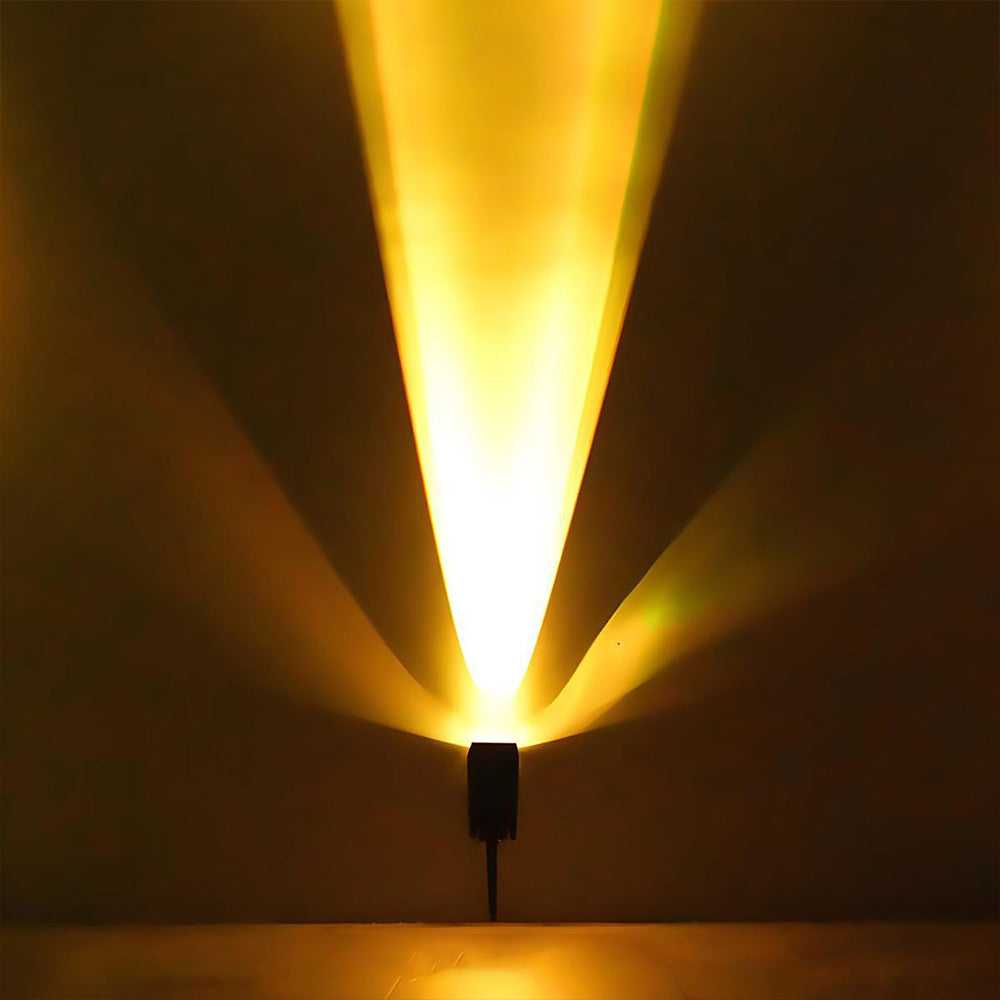 Solar-Powered Adjustable Zoom Beam Outdoor Spotlight