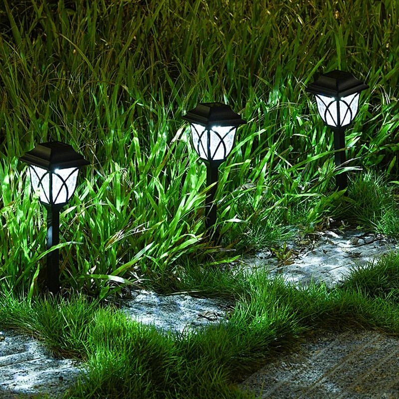 Solar-Powered Auto On/Off Cool White Pathway Lights (Up to 12-Hour Runtime)
