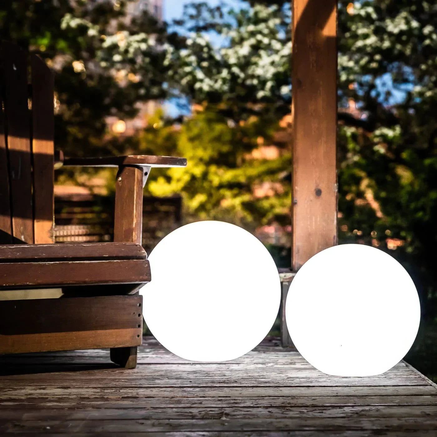 Solar Powered Waterproof Remote-Controlled Globe Light (16 Colors)