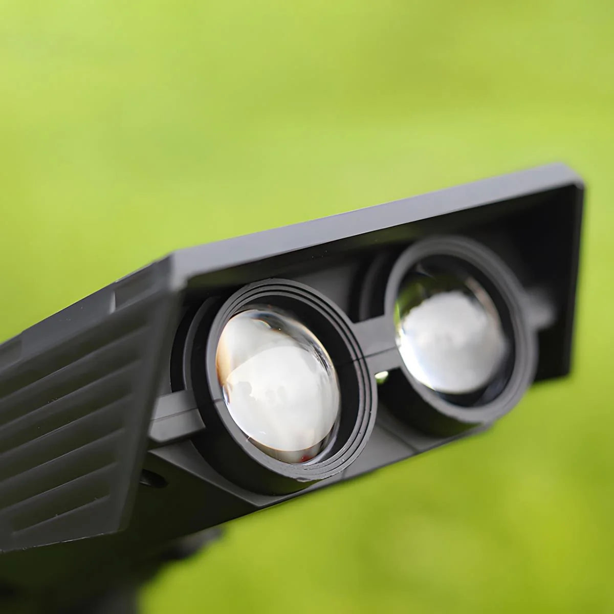 Solar Spotlight Adjustable Zoom Beam Weather Resistant