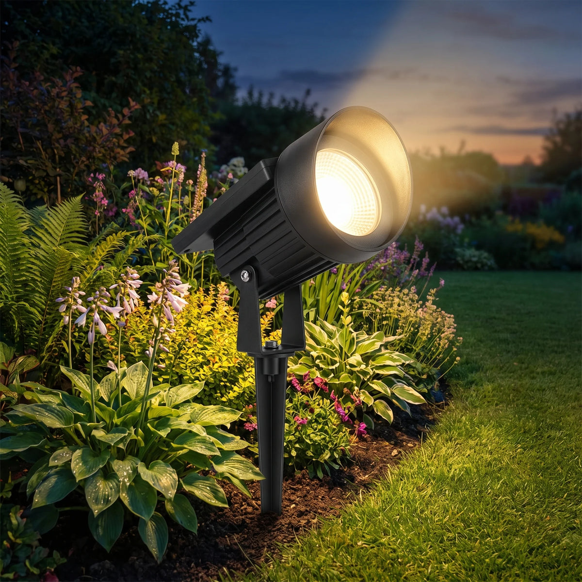 Solar Spotlight Adjustable Zoom IP65 Weatherproof Ground Stake