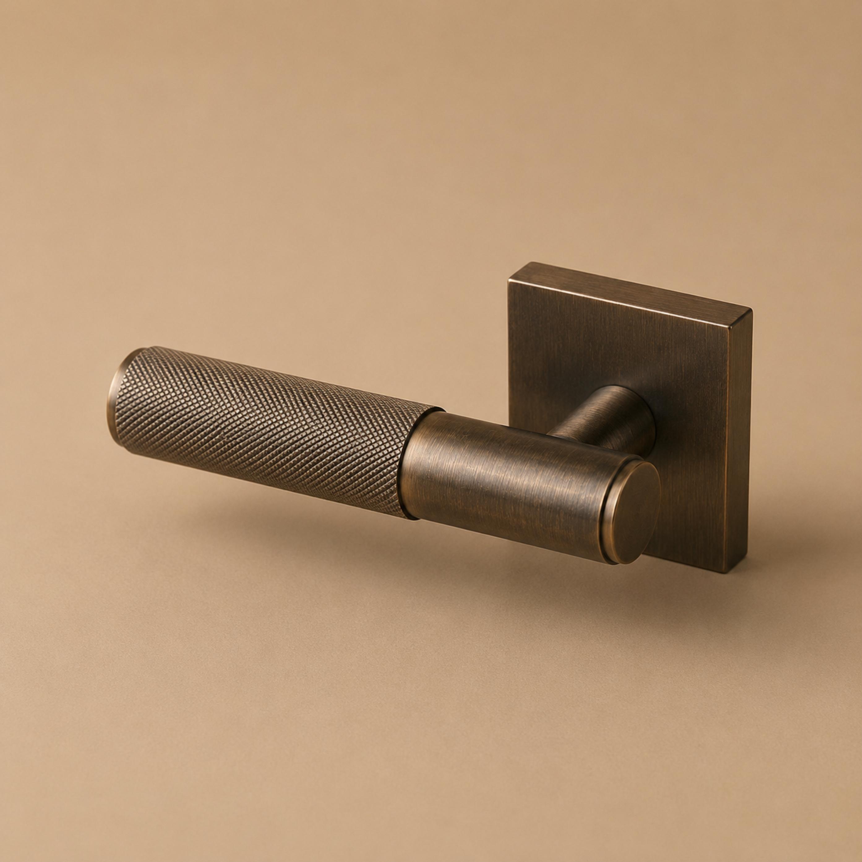 Solid Brass Knurled Lever Interior Door Handle (Square Or Round Rosette)
