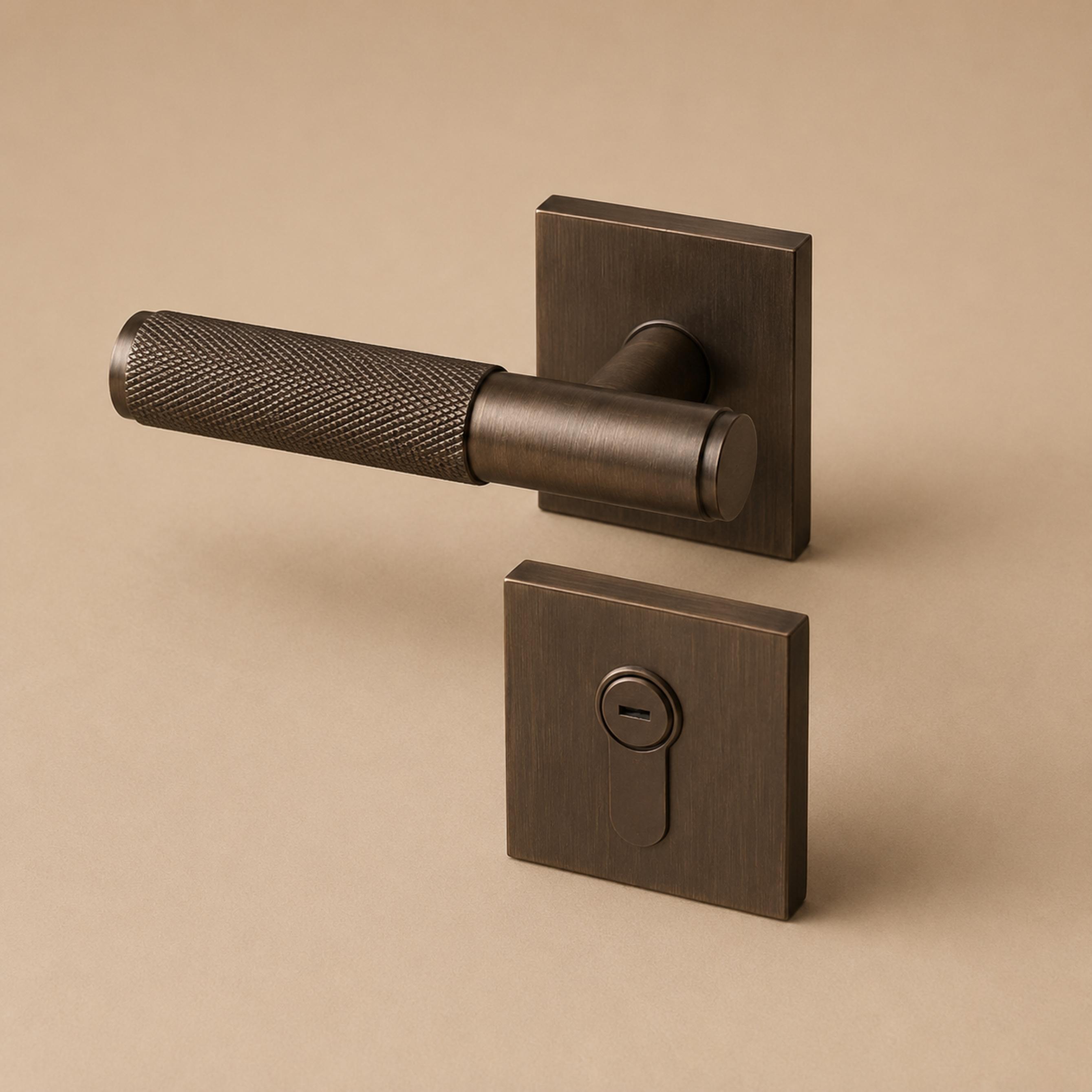 Solid Brass Knurled Lever Interior Door Handle (Square Or Round Rosette)