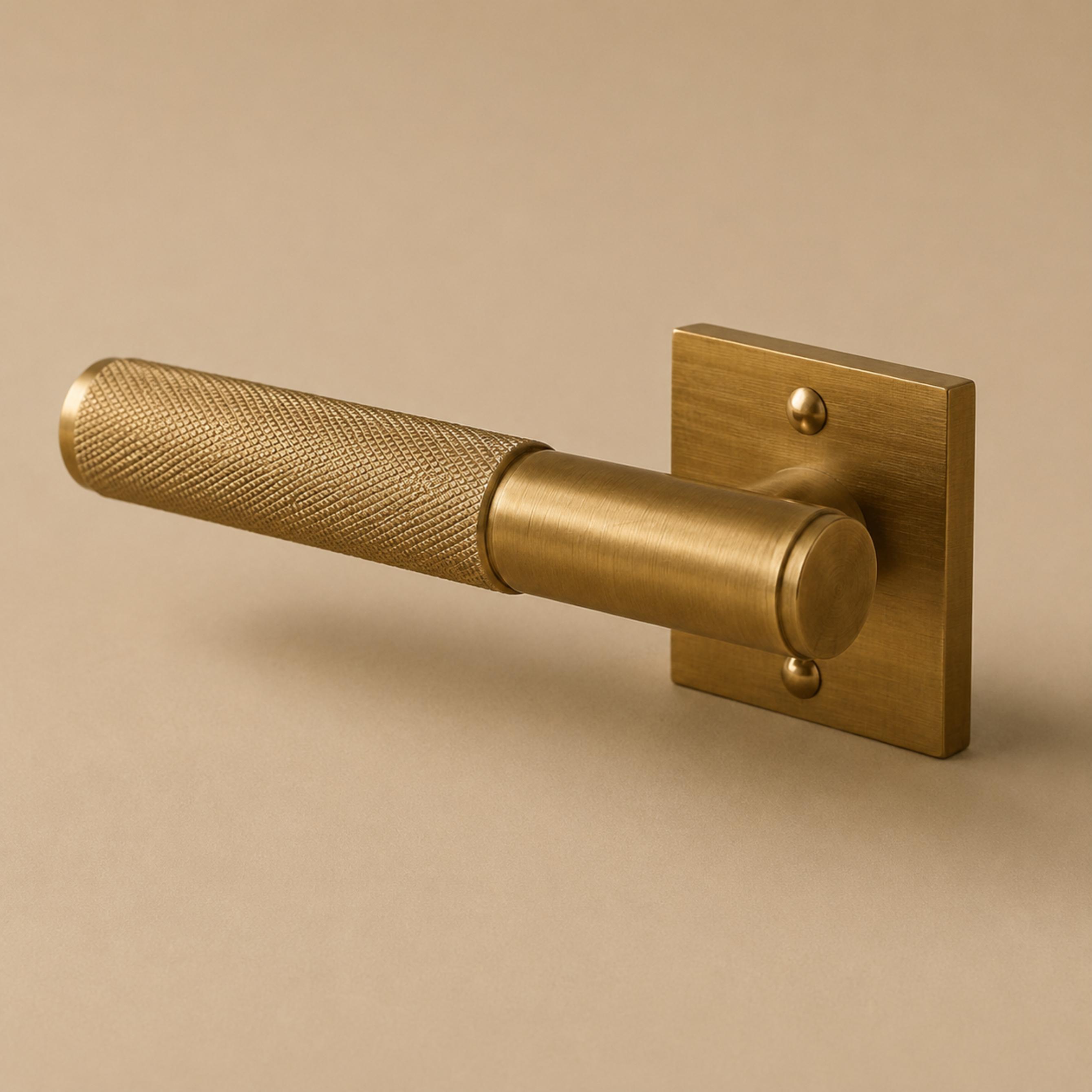 Solid Brass Knurled Lever Interior Door Handle (Square Or Round Rosette)