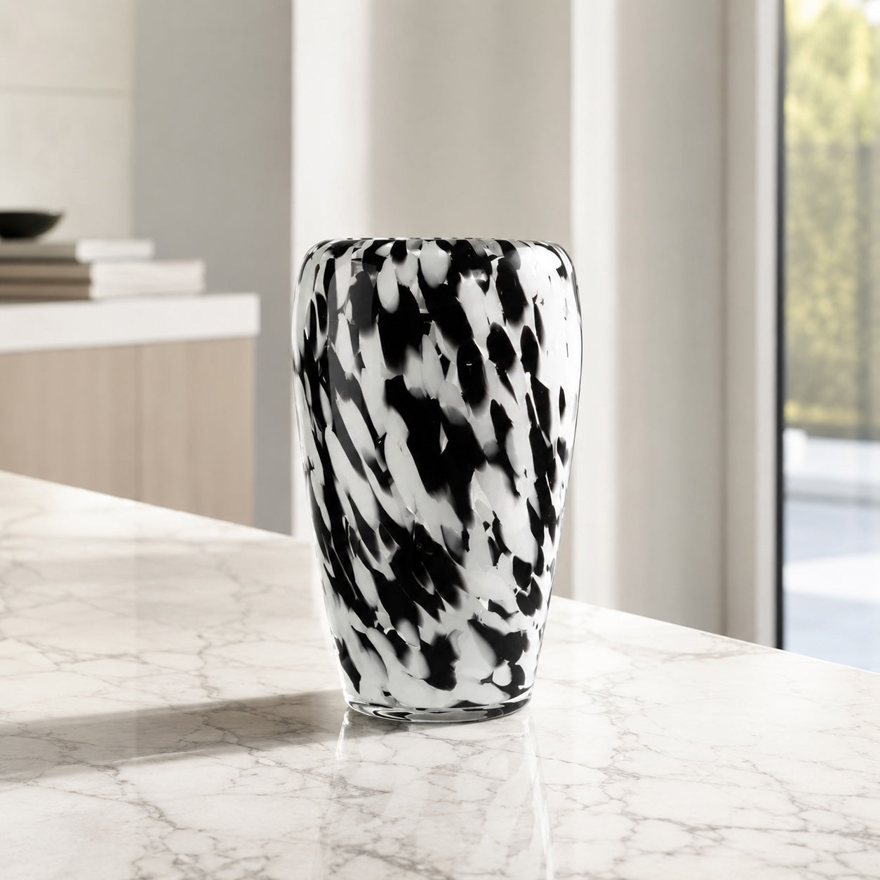 Spotted Clear Glass Flower Vase (9 x 24.5 cm)