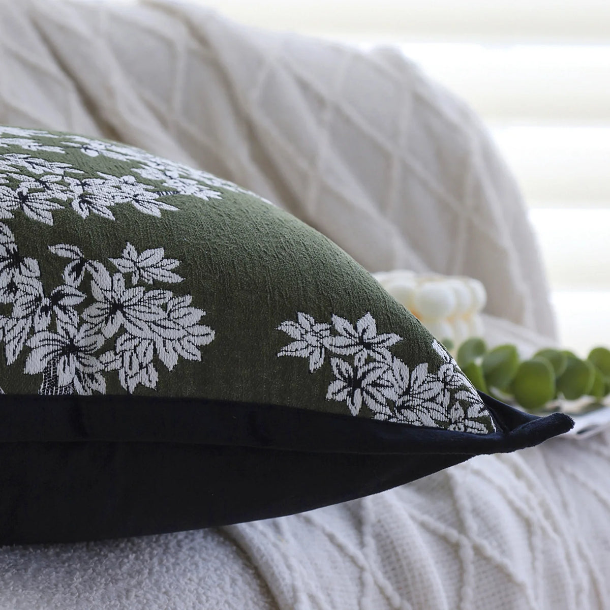 Square Cushion Cover Embroidered Jacquard Concealed Zipper