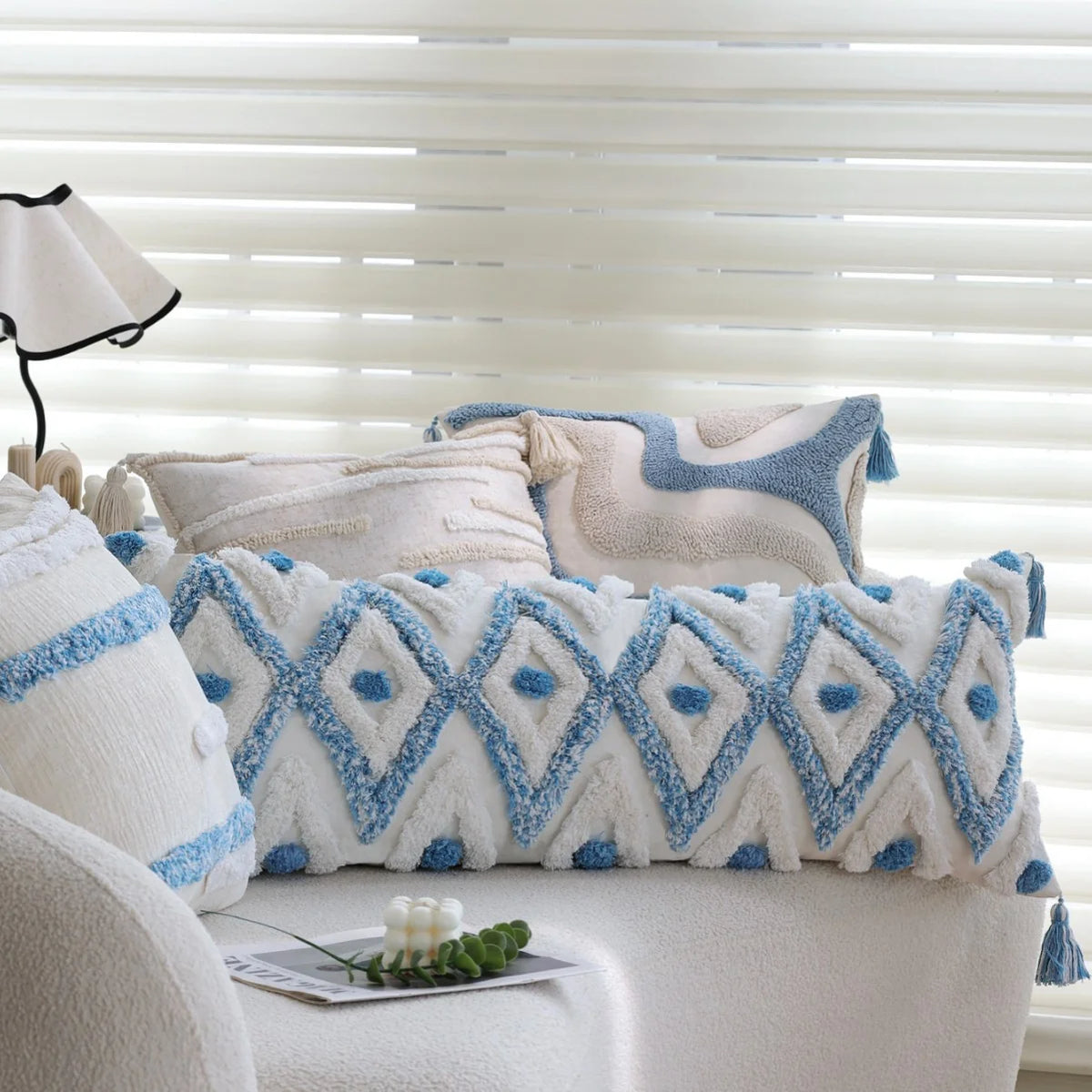 Square Pillow Cover Linen-Like Cotton Relief Tufting & Tassels