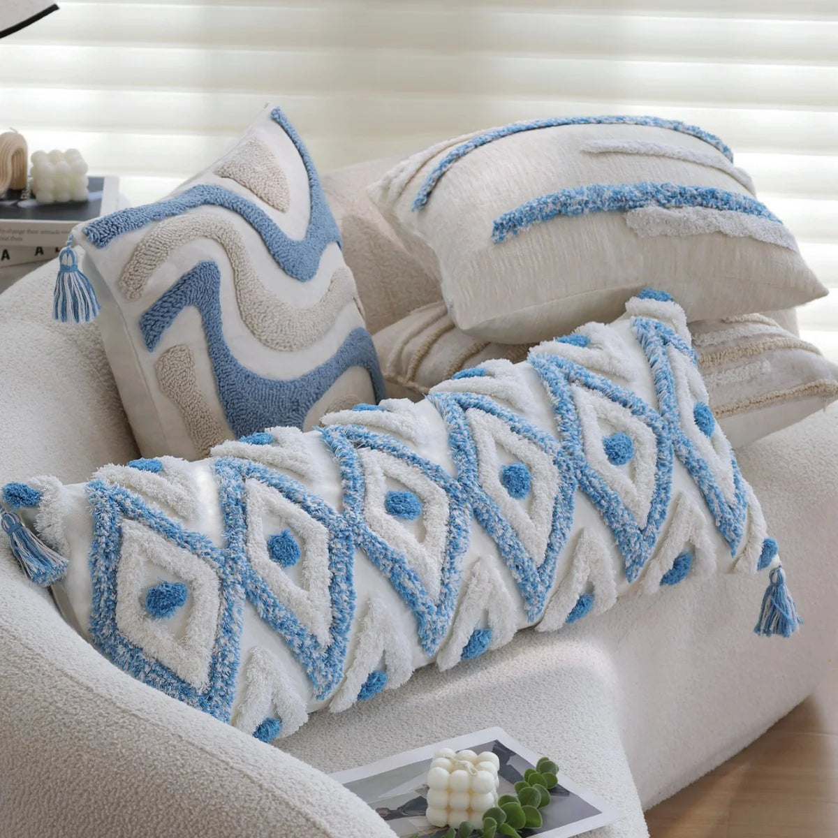 Square Pillow Cover Linen-Like Cotton Relief Tufting & Tassels
