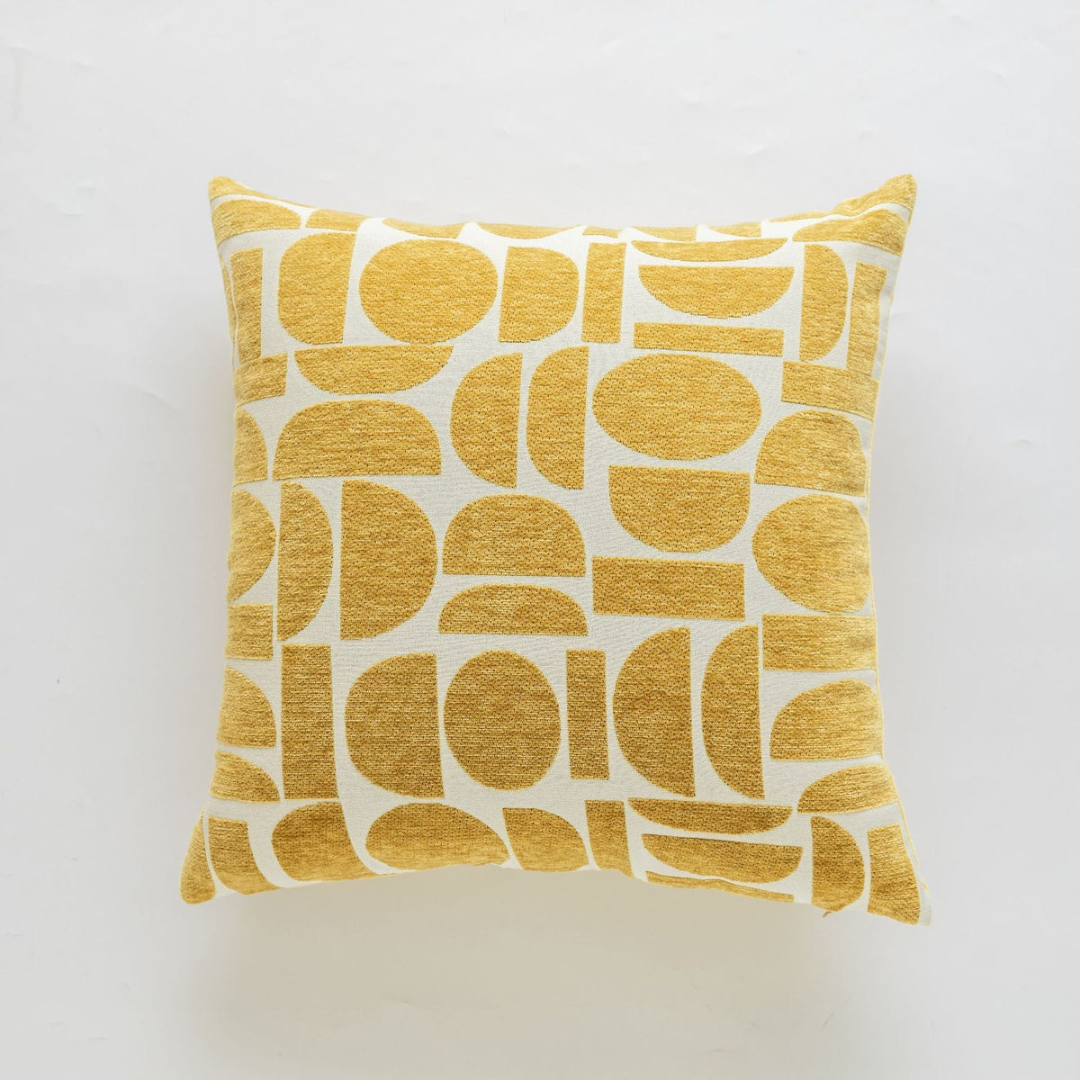 Square Throw Pillow Cover Cotton-Linen Wavy Chenille Hidden Zipper