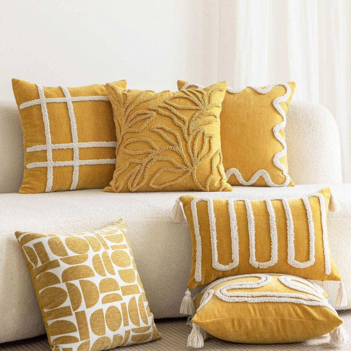 Square Throw Pillow Cover Cotton-Linen Wavy Chenille Hidden Zipper