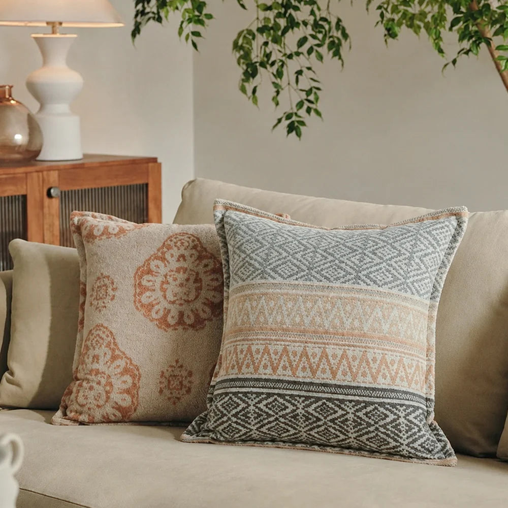 Square Throw Pillow Jacquard Woven Bouclé Concealed Zipper