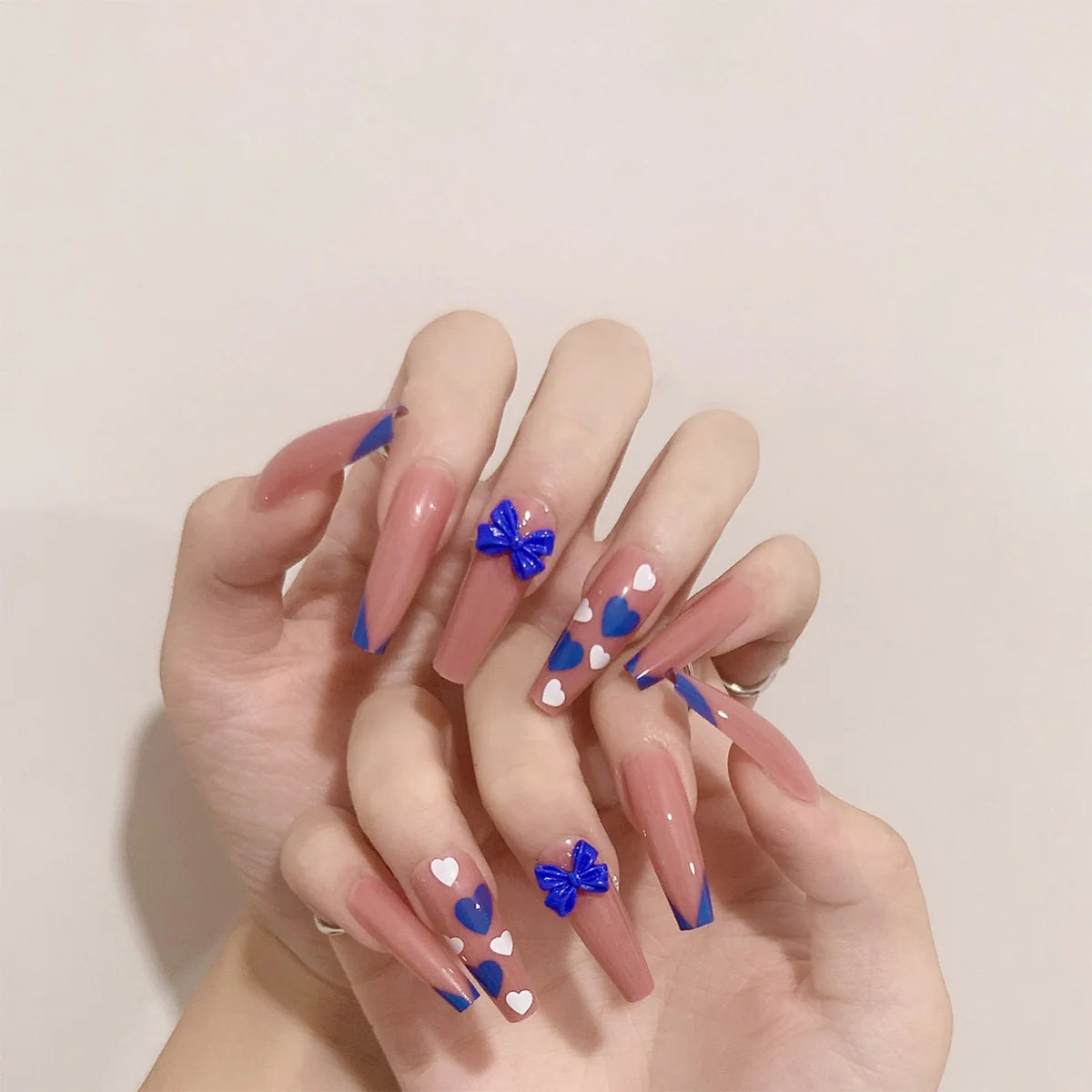 Stiletto Press-On Nails Heart & Bow Design Peach