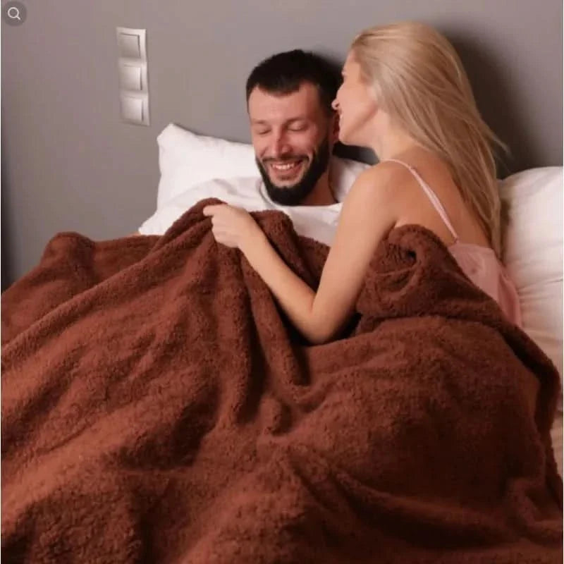 Summer Blanket Lightweight & Breathable Cooling Fiber Blend