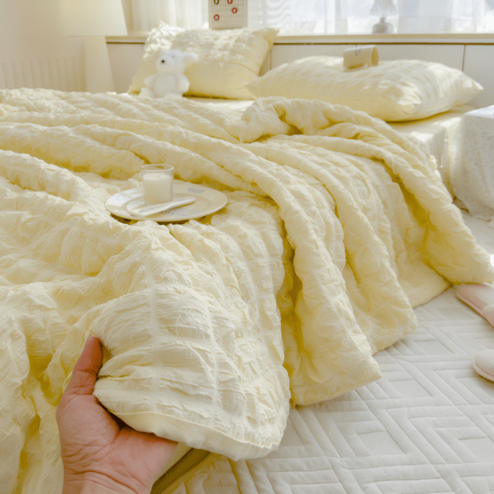 Summer Duvet Lightweight & Breathable Polyester With 2 Pillowcases