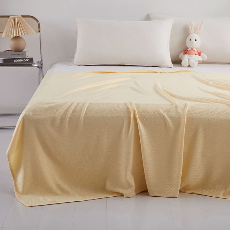 Summer Quilt Bamboo Fiber Lightweight & Breathable