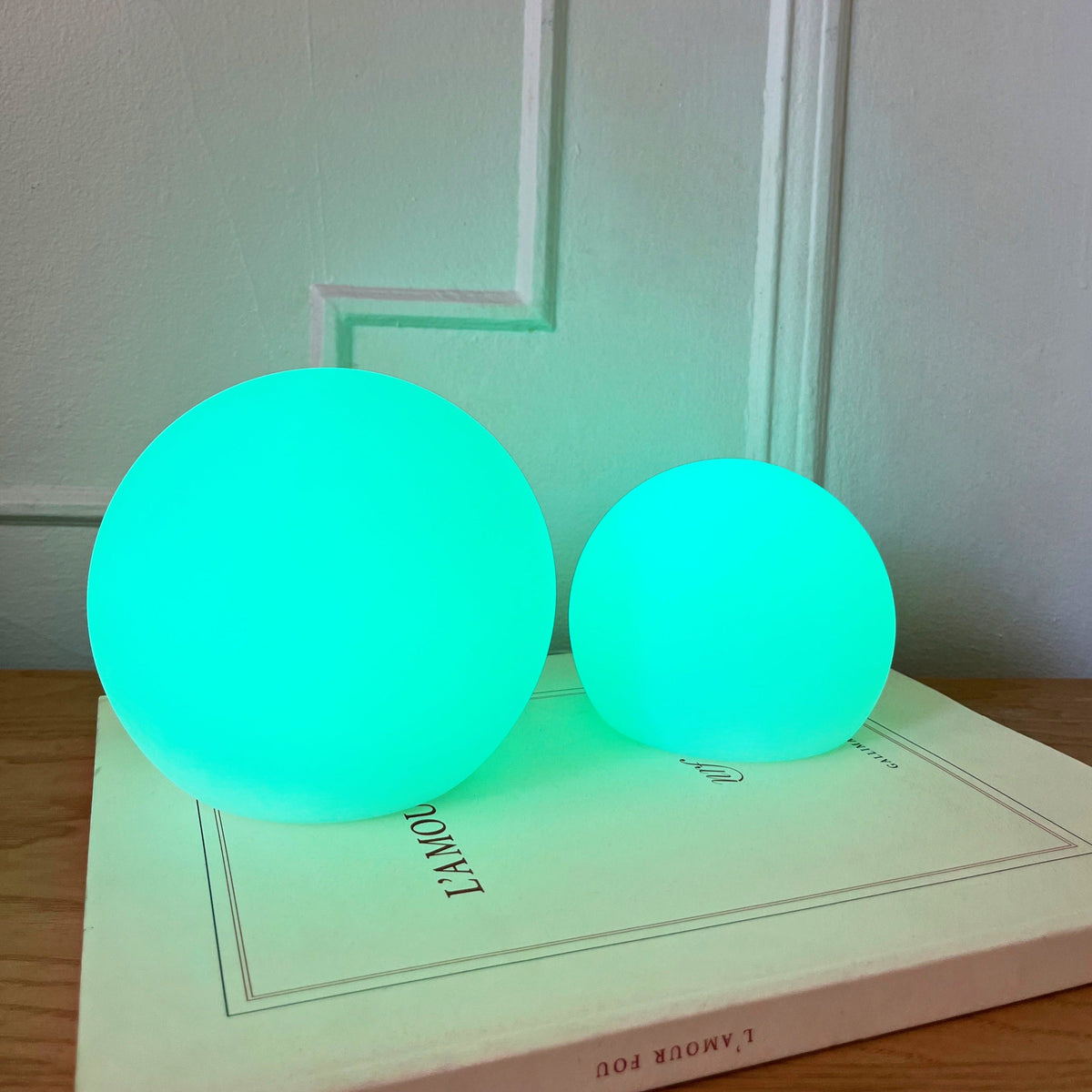 Table Lamp Cordless Rechargeable 16-Color Remote IP65 Waterproof