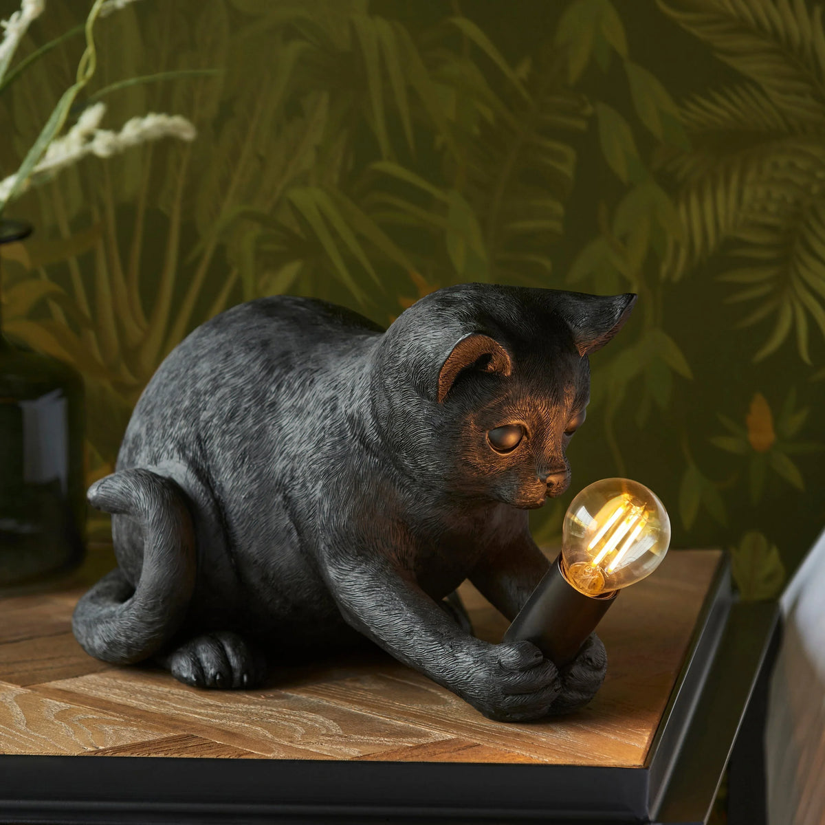 Table Lamp Kitten-Shaped Resin Inline Switch