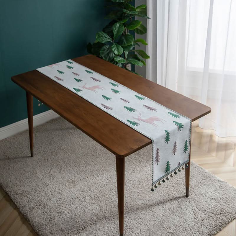Table Runner Christmas Tree Motif Tassel Trim