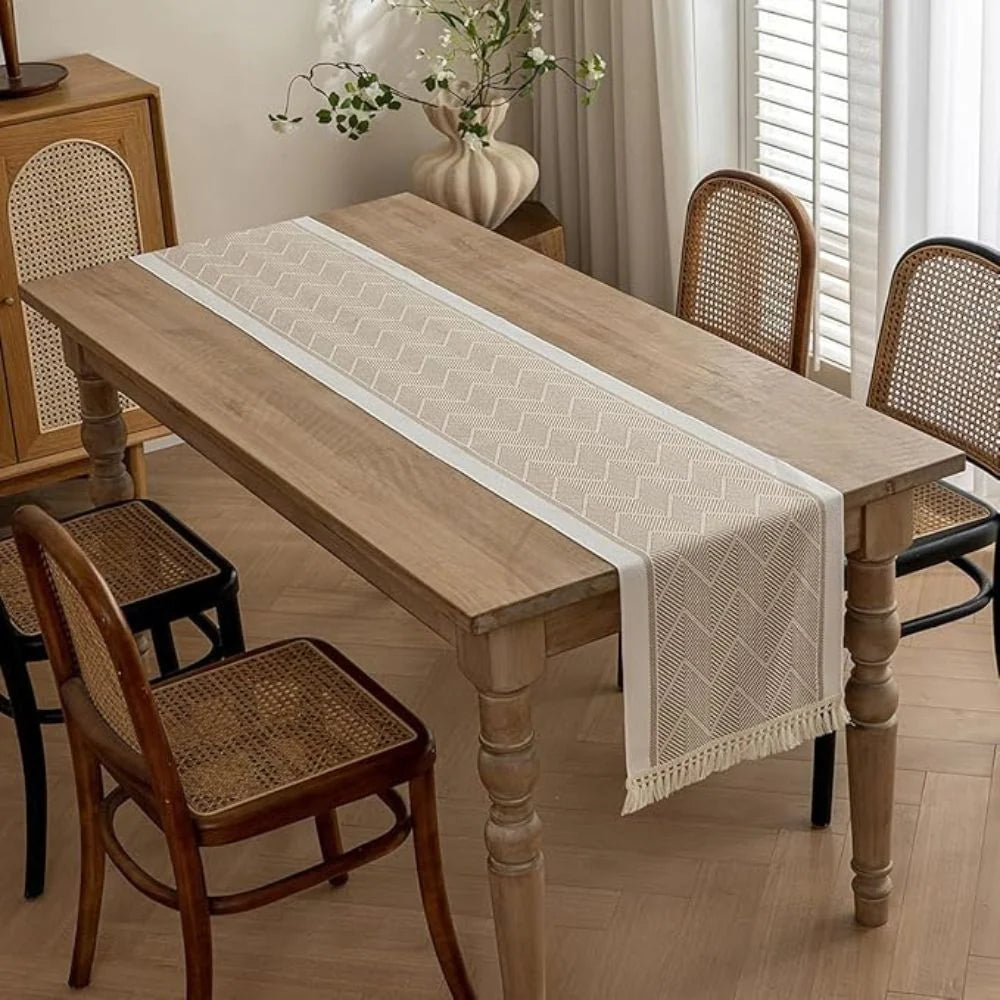 Table Runner Zigzag Woven Microfiber Blend & Heat-Resistant