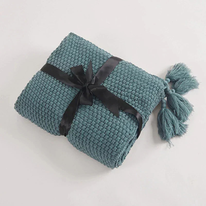 Throw Blanket 100% Wool Temperature-Regulating Tassels & Bobbles