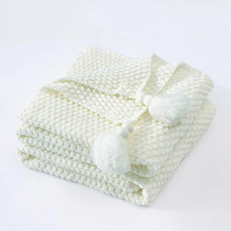 Throw Blanket 100% Wool Temperature-Regulating Tassels & Bobbles
