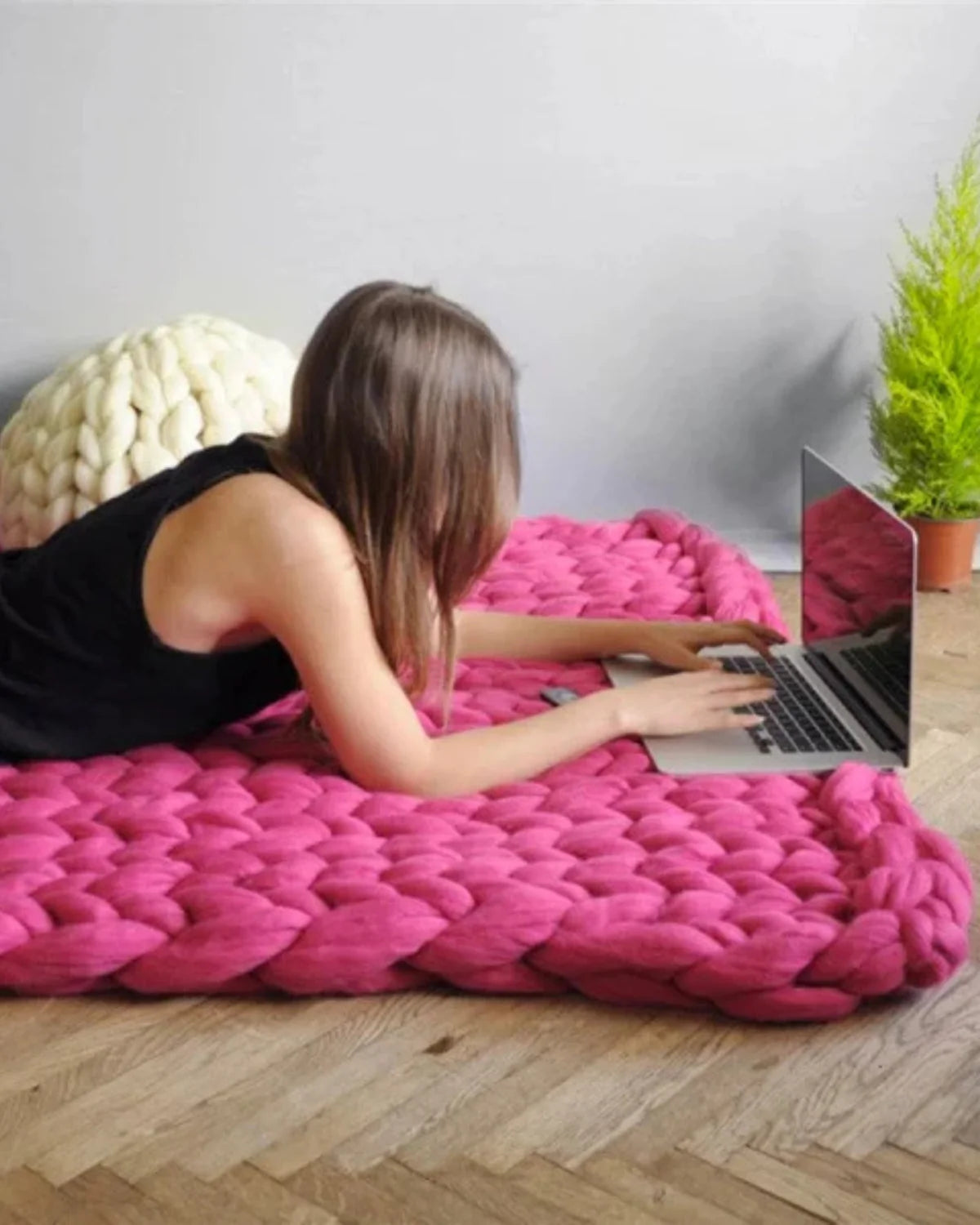 Throw Blanket Hand-Knitted Chunky Chenille Breathable Knit