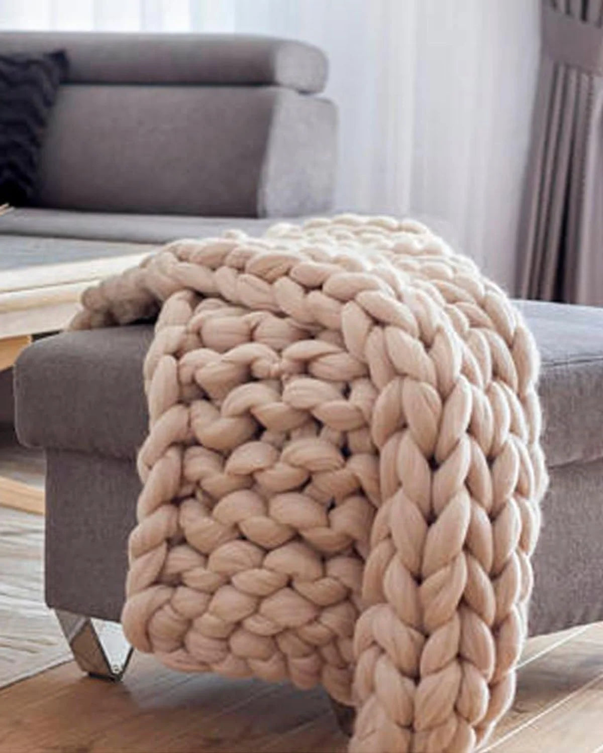 Throw Blanket Hand-Knitted Chunky Chenille Breathable Knit