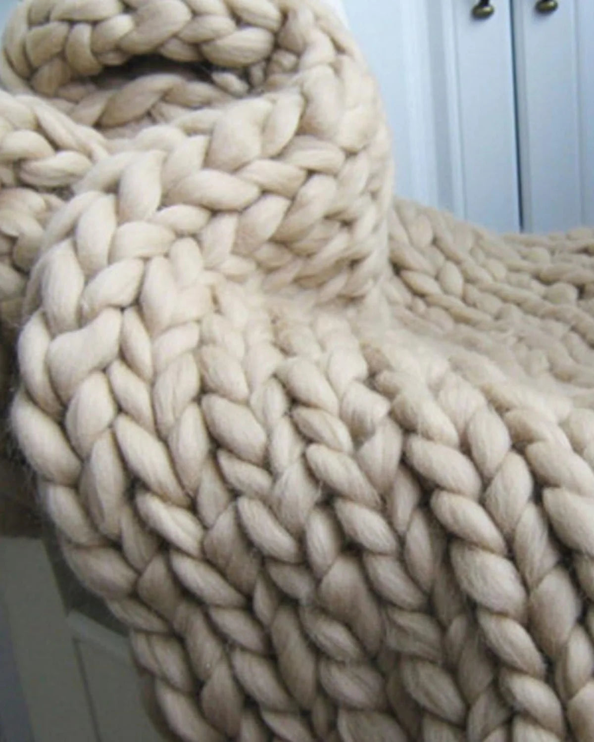 Throw Blanket Hand-Knitted Chunky Chenille Breathable Knit