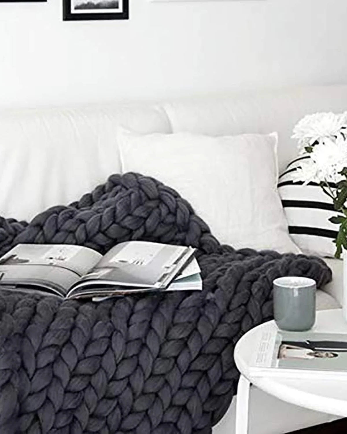 Throw Blanket Hand-Knitted Chunky Chenille Breathable Knit