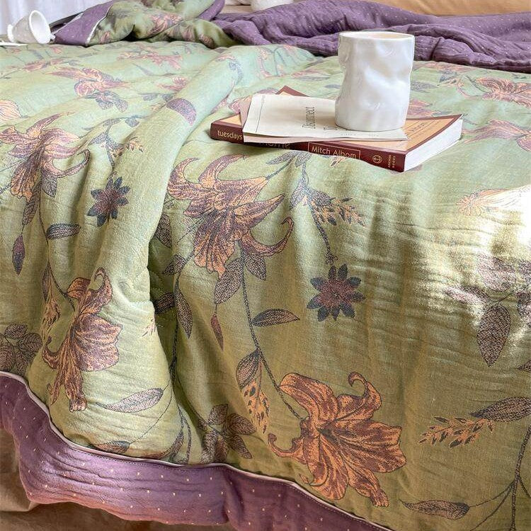 Throw Blanket Lightweight Quilted Retro Floral