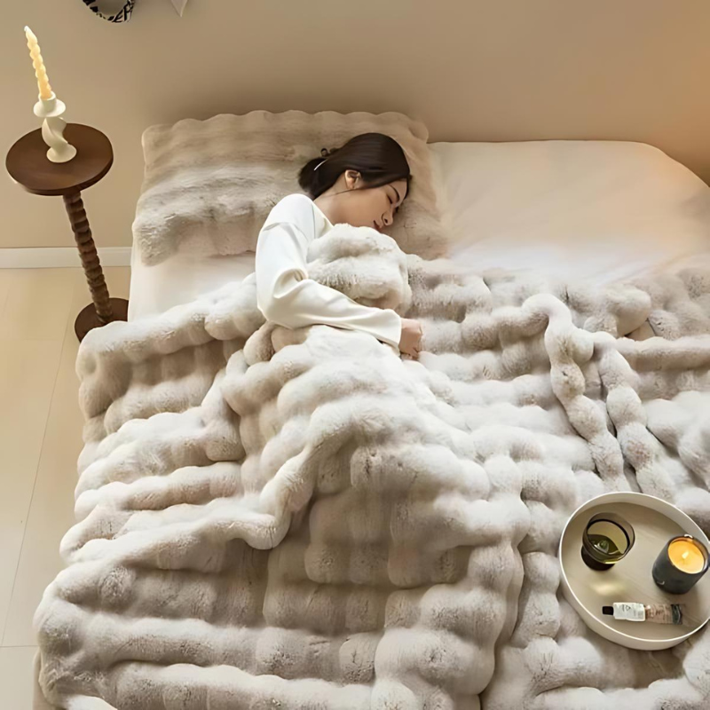 Throw Blanket Reversible Faux Fur & Fleece Year-Round Warmth