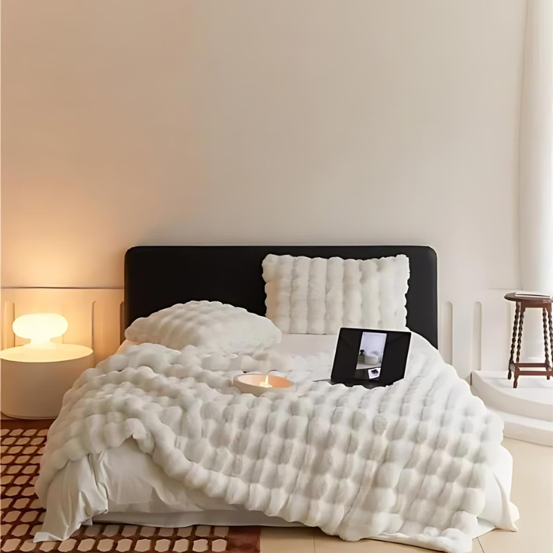 Throw Blanket Reversible Faux Fur & Fleece Year-Round Warmth