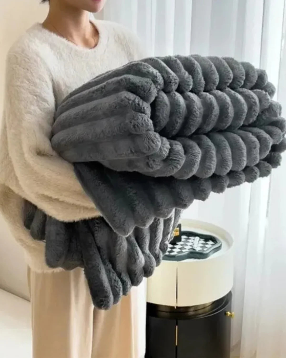 Throw Blanket Velvet-Soft Striped Lightweight Easy Care