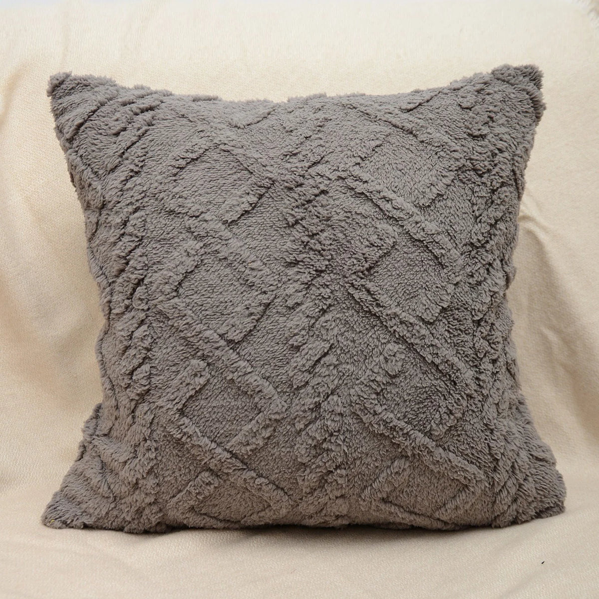 Throw Pillow Cover Plush Sherpa Geometric Tufting Hidden Zipper