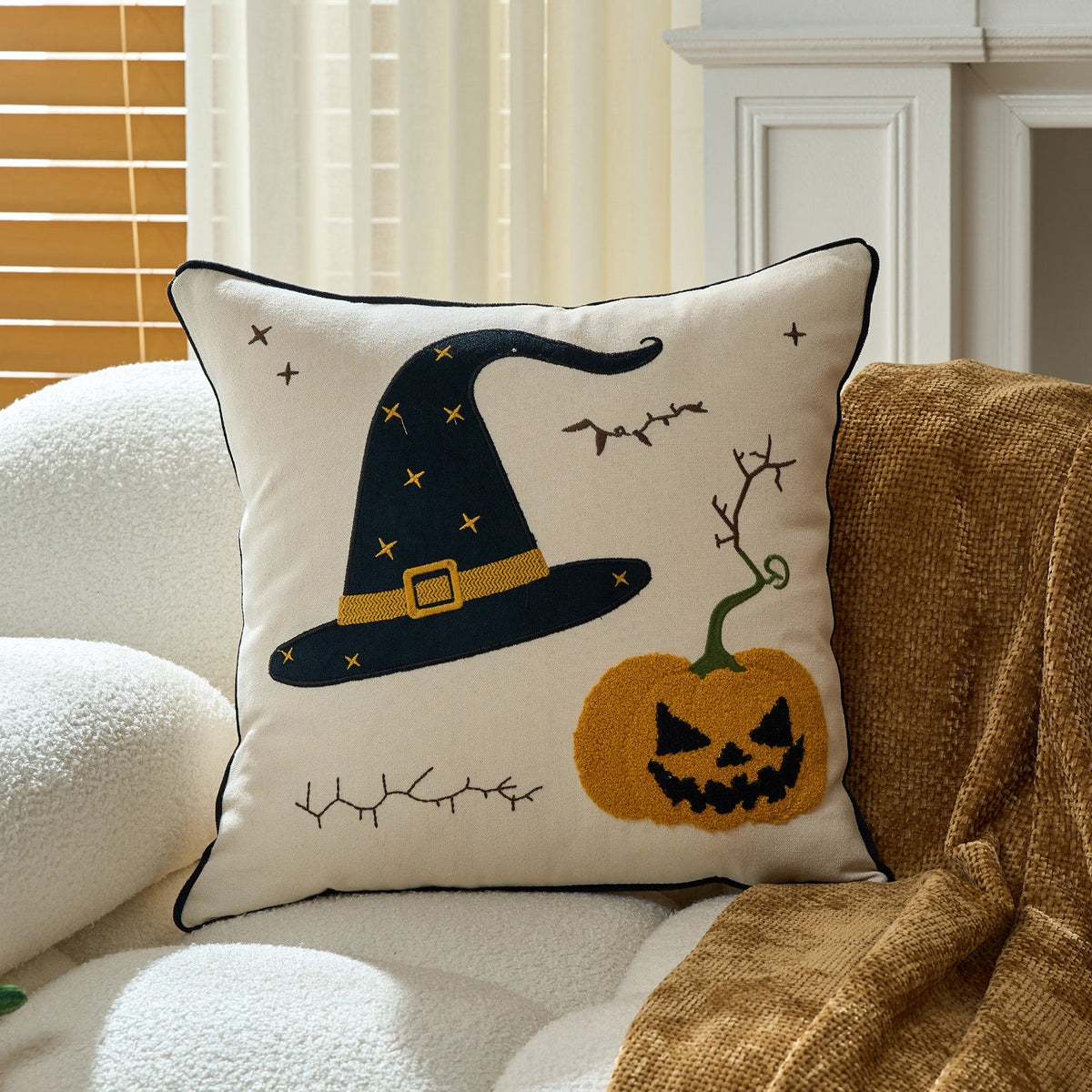 Throw Pillow Cover Tufted Ghost Bouclé Appliqué Cotton-Linen