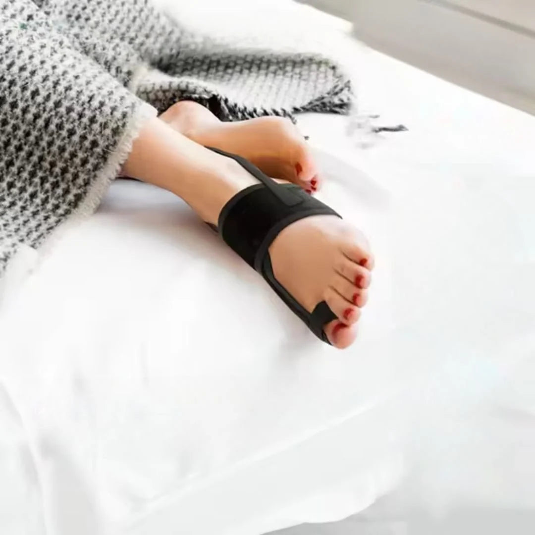 Toe Splint Ergonomic Soft Interior & Adjustable Straps